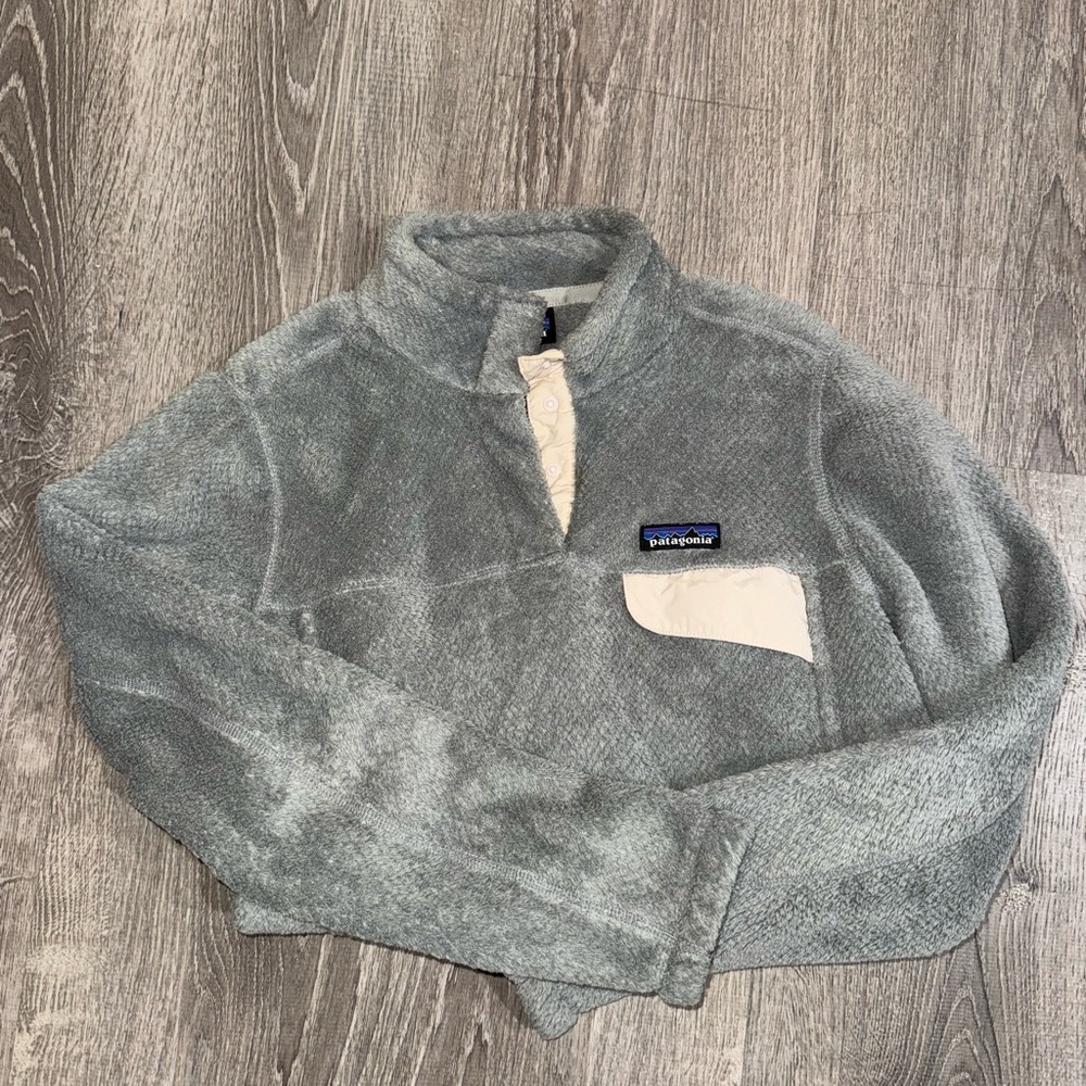 Patagonia Gray Quarter Button Sweater - M